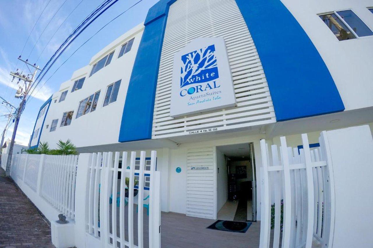 White Coral Apartasuites San Andres  Ngoại thất bức ảnh